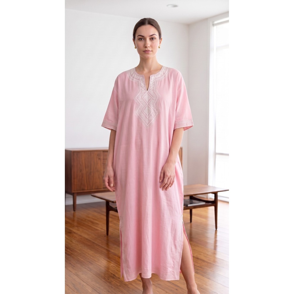 Vintage 70s Women's‎ Pink White Embroidered Full Length Kaftan